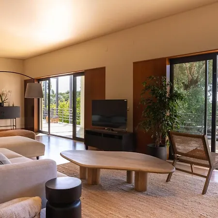 Retreat Haven Next To Nazare Vila Pataias